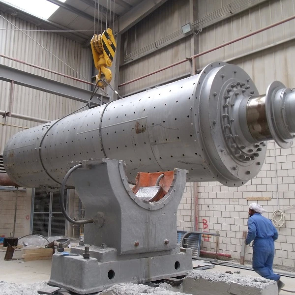 Fabbrica di macinatura a sfere per il trattamento delle scorie di alluminio con rivestimento in acciaio in lega di manganese e sfere di ceramica